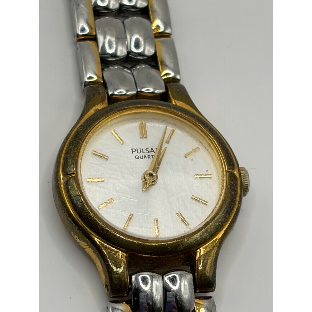Pulsar V810 0760‎ Quartz Movement Japan Base Metal Stainless Steel Back Watch